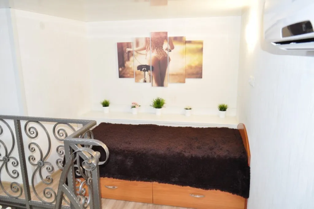 Двухуровневая квартира с двумя комнатами