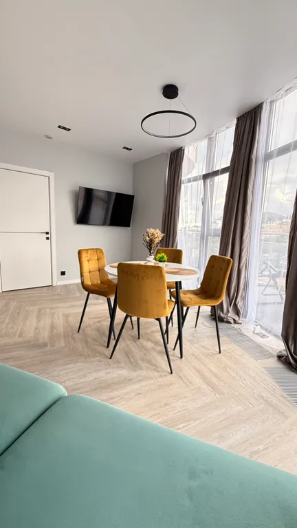 Однокомнатные апартаменты с видом на горы и море