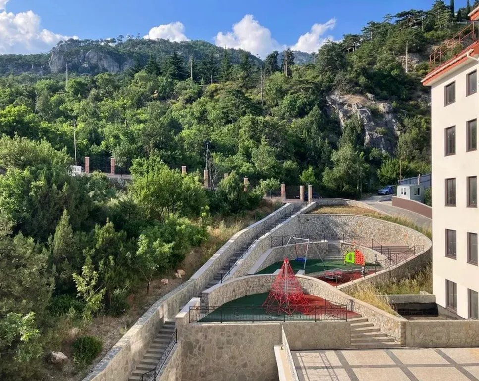 Уютная квартира с тремя спальнями с видом на море