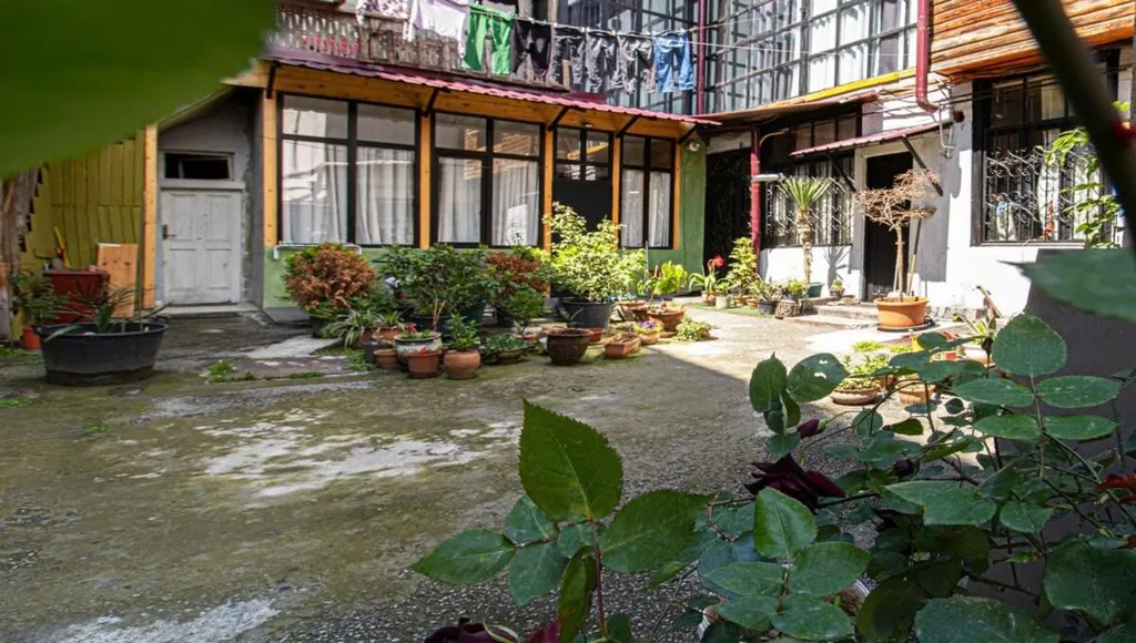 Lovely Apt in Sololaki