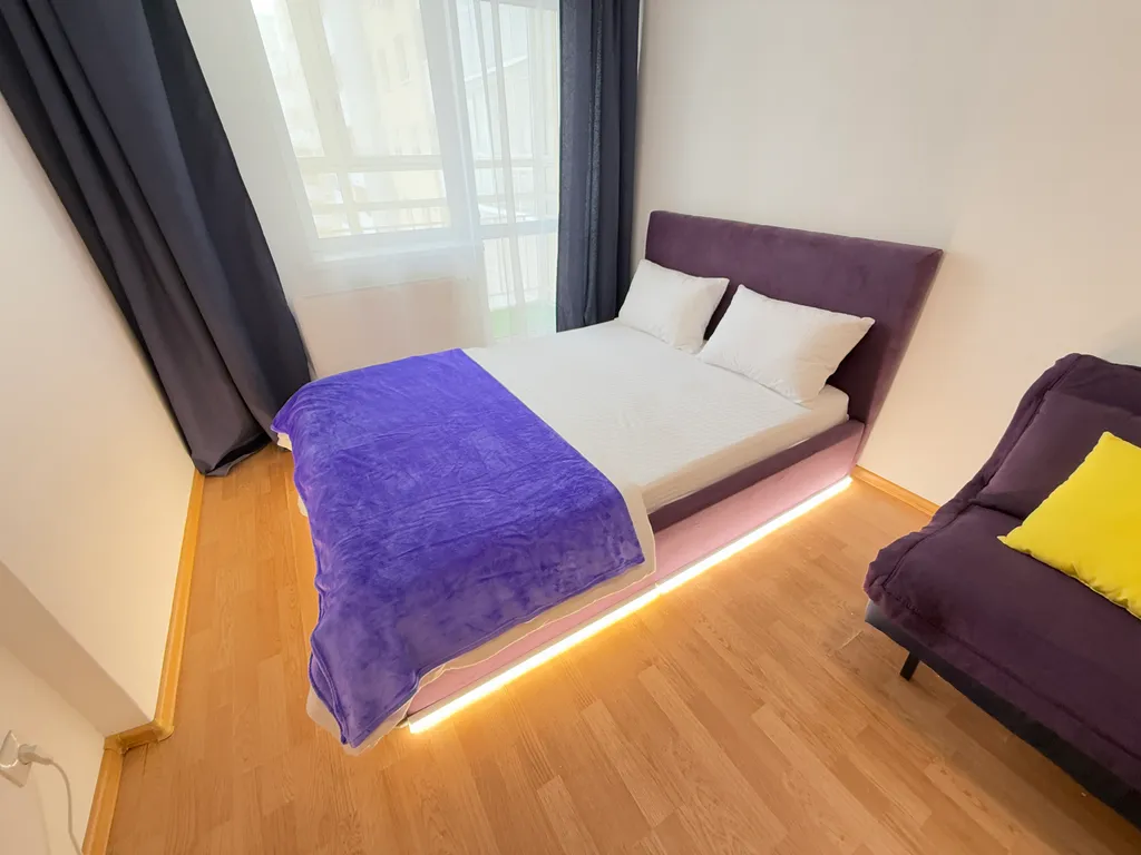 Квартира Тут хорошо на Циолковского — аренда посуточно в Екатеринбург