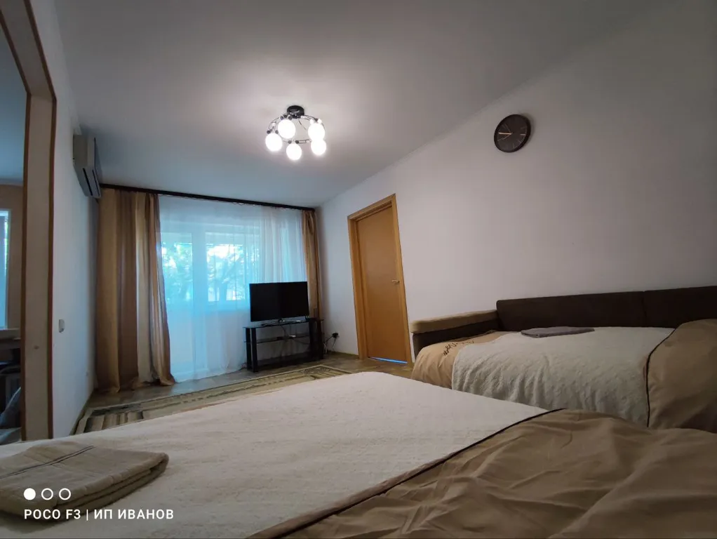 Уютная чистая квартира на 2-м этаже в р-не ДК Звезда