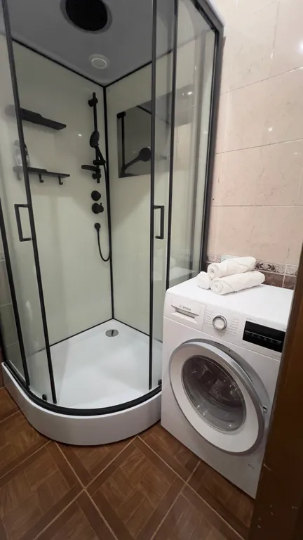 Просторная трехкомнатная в центре