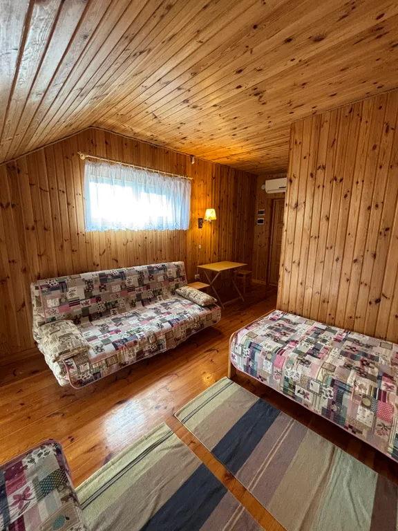 Номер с видом на море и горы в 150-ти метрах от моря и песчаного пляжа