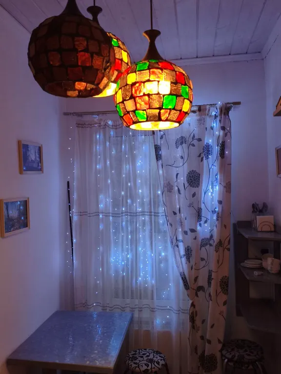 Двухкомнатный номер в доме с отдельным входом и санузлом