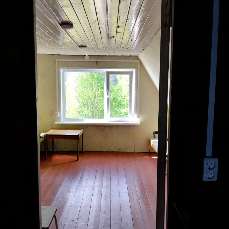 Дом на берегу озера