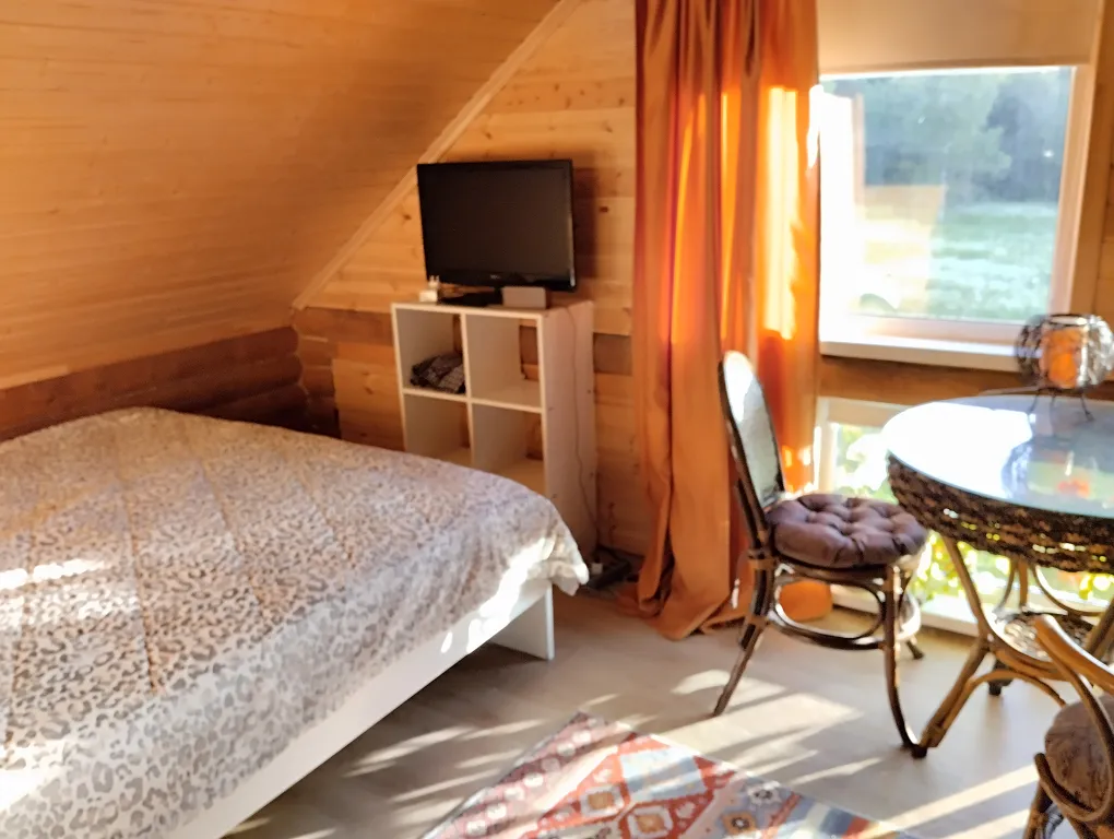 Коттедж Дом среди трех озёр — Луга