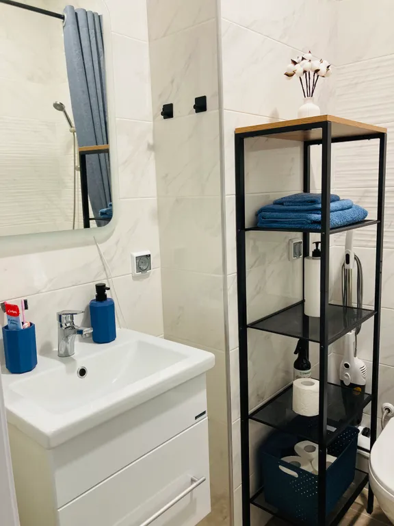 Уютная и стильная студия в горах между озером и морем