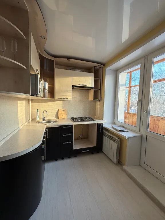 Просторная двухкомнатная квартира на набережной