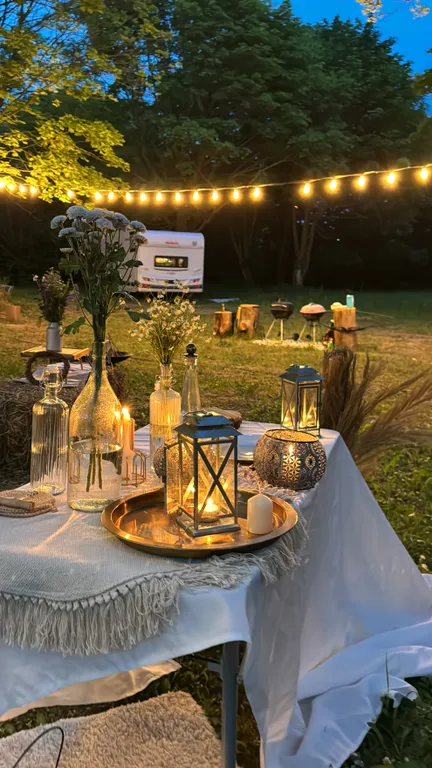 Автодомик для двоих с видом на озеро