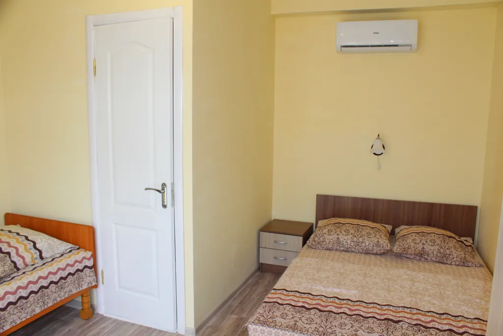 Трехместный номер Комфорт 2 этаж