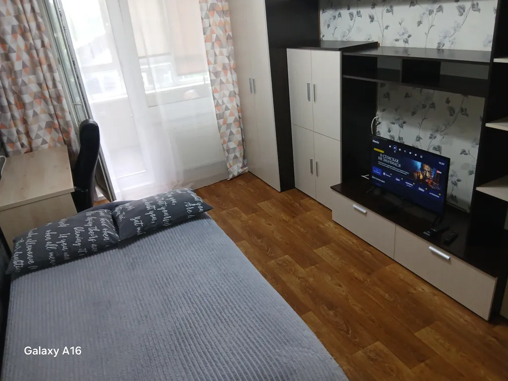 Квартира Студия рядом с улицей Ленина — аренда посуточно в Киров