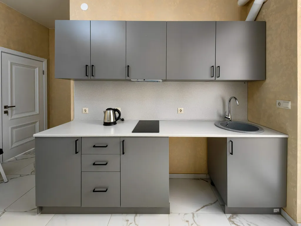 Апартаменты с отдельной спальней и кухней - гостиной