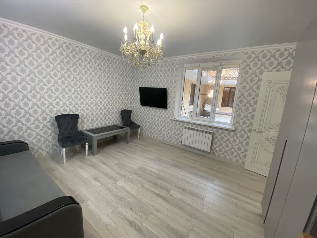 Красивая уютная квартира-студия для двоих возле самого моря, с бассейном — аренда посуточно в Избербаш