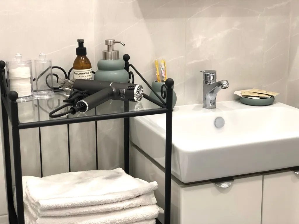 Новая квартира возле ТЦ Изумрудный город