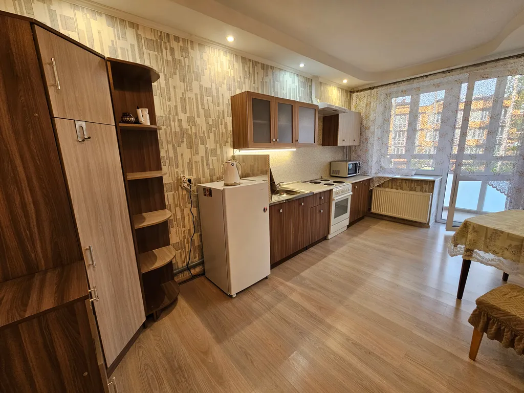 Уютная квартира у метро, 5 минут