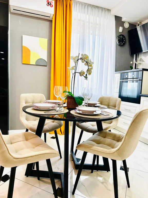 Квартира Уютная, двухкомнатная дизайнерская квартира у озера — Калининград