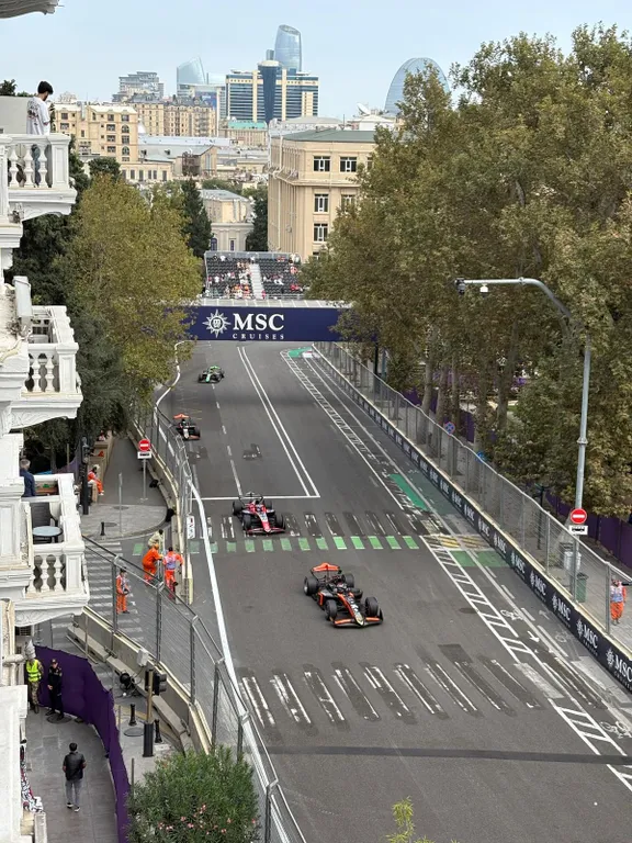 Квартира с видом на Старый город на Торговой — аренда посуточно в Баку