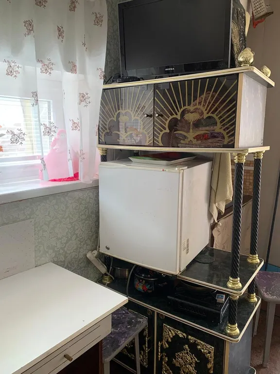 Комната во дворе с отдельным входом (8 мин до колоннады)