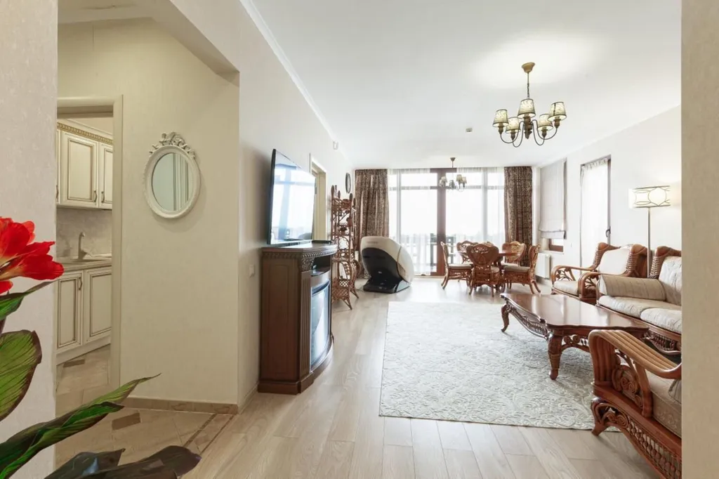 4-комнатная Квартира