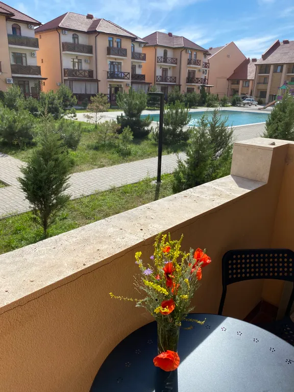 Студия с кухней бассейном у пляжа