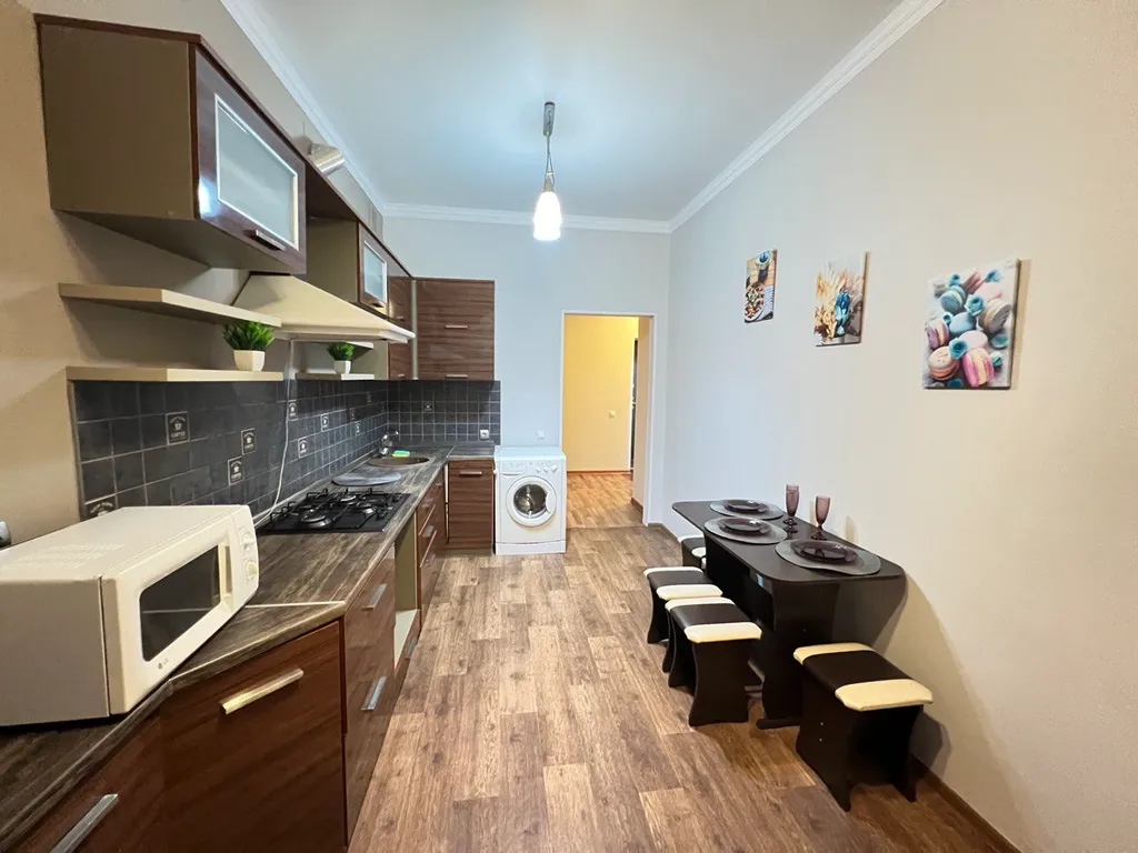 Двухкомнатная квартира в центре города, в новом доме