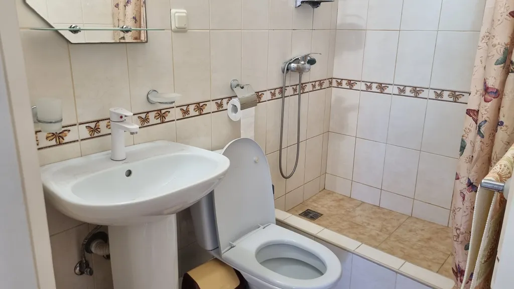 Номер 2 в пристройке с отдельным входом и верандой