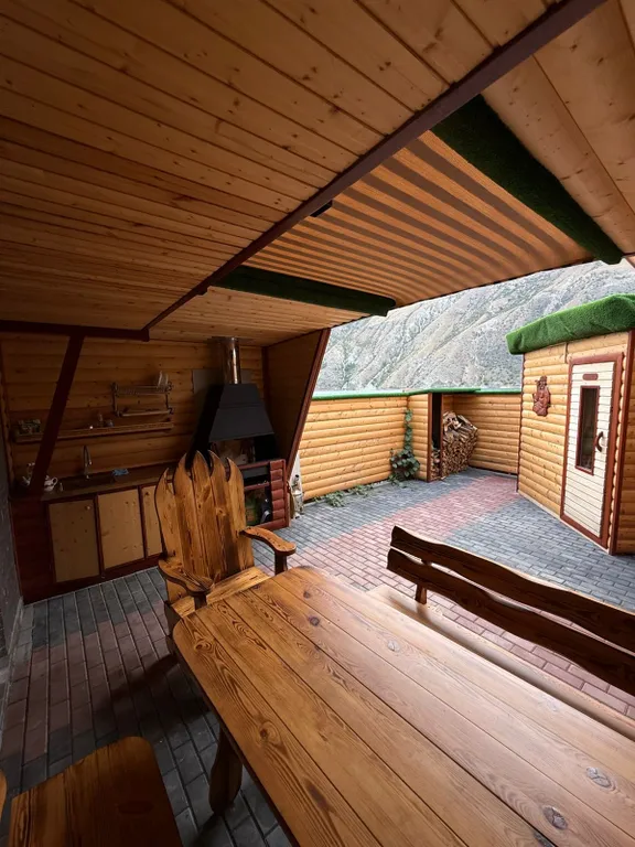 Коттедж с бассейном и парной и видом на Сулакский каньон