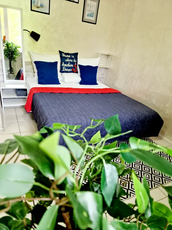 Квартира Квартира Морской номер с балконом — Геленджик