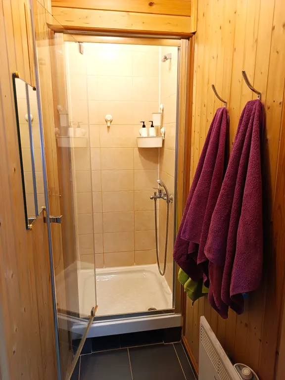 Дом с видом на озеро Паасо