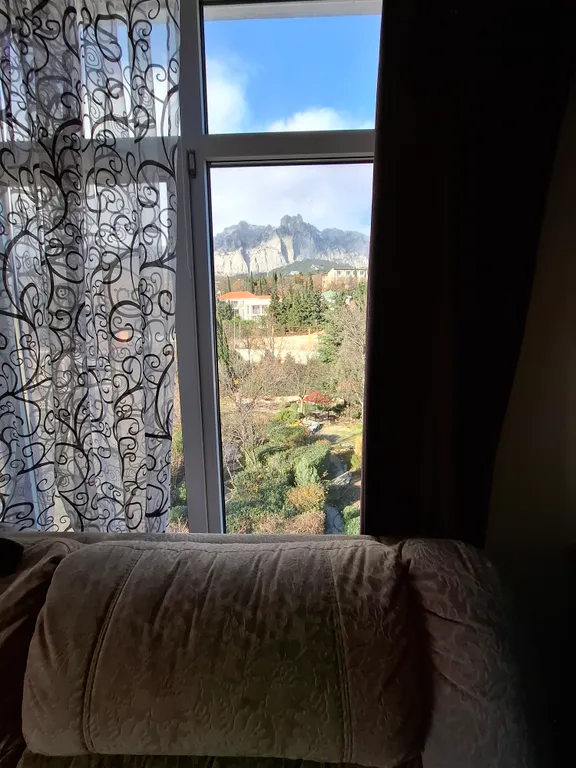 Апартаменты с видом на море и гору Ай петри