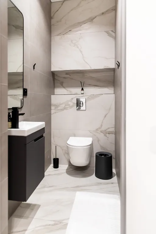 Стильная двухкомнатная квартира у моря