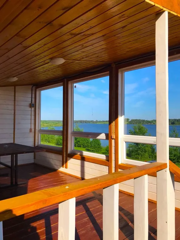 Коттедж Дом у озера — Ланино