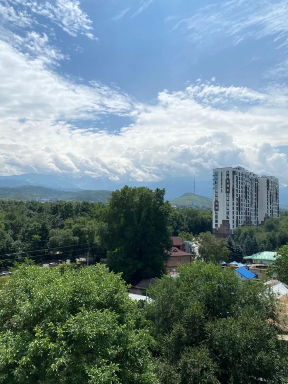 Комфортная квартира в доме у реки, возле входа в центральный парк