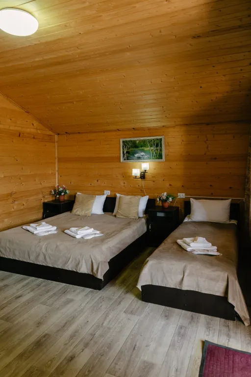 Домик с уютной террасой с красивым видом на горы