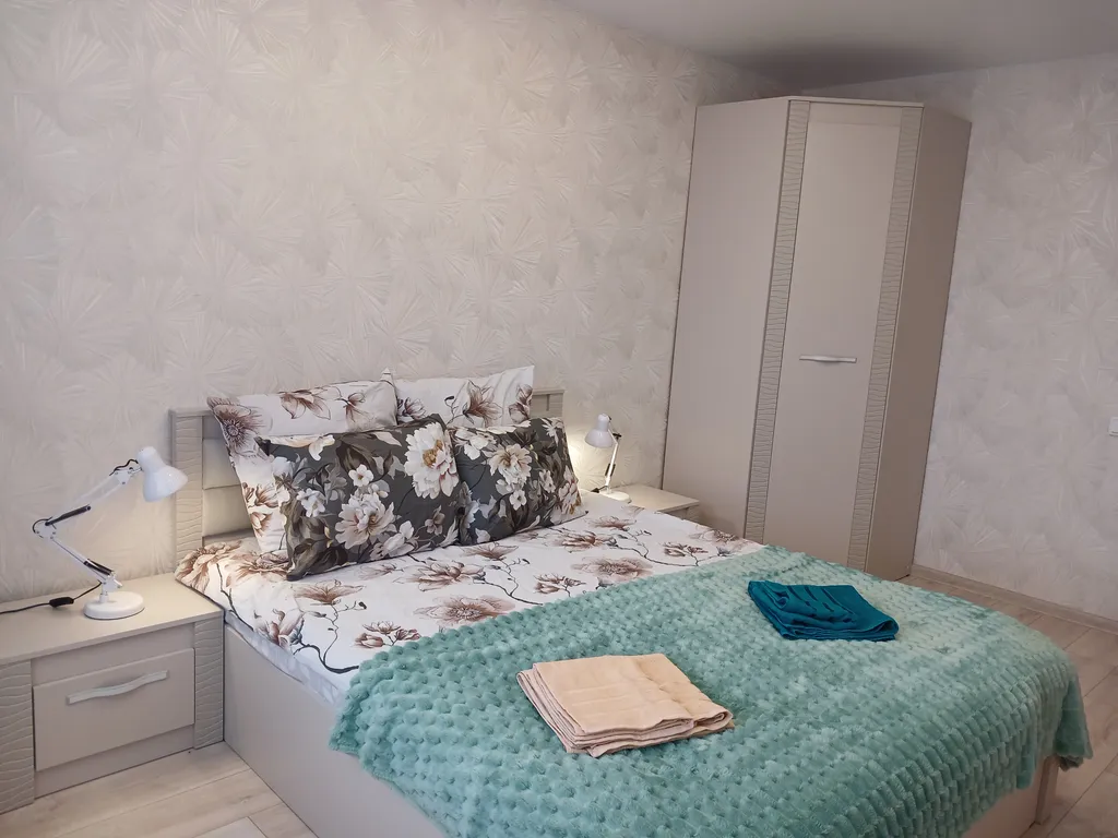 2х комнатная новая уютная квартира, малоэтажная застройка