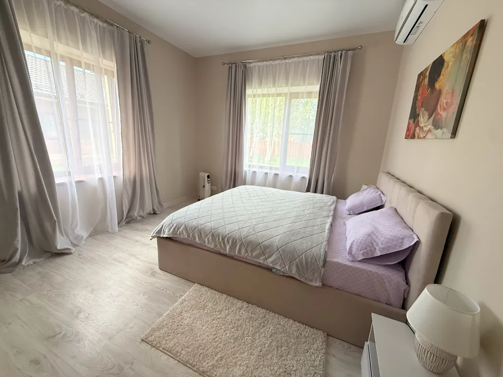 Новый уютный дом с баней у леса