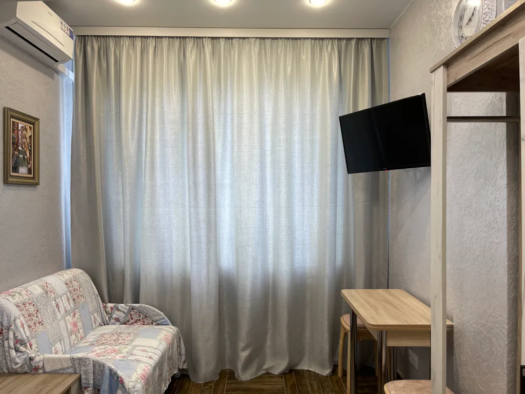 Уютные апартаменты с кухней на первом этаже