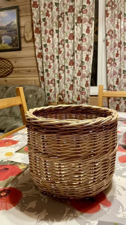 Домик на берегу Оки на территории сельской усадьбы Варежка