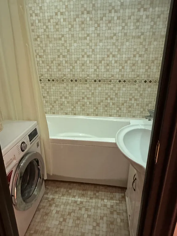 Трех комнатная квартира для гостей, которые любят красоту и чистоту