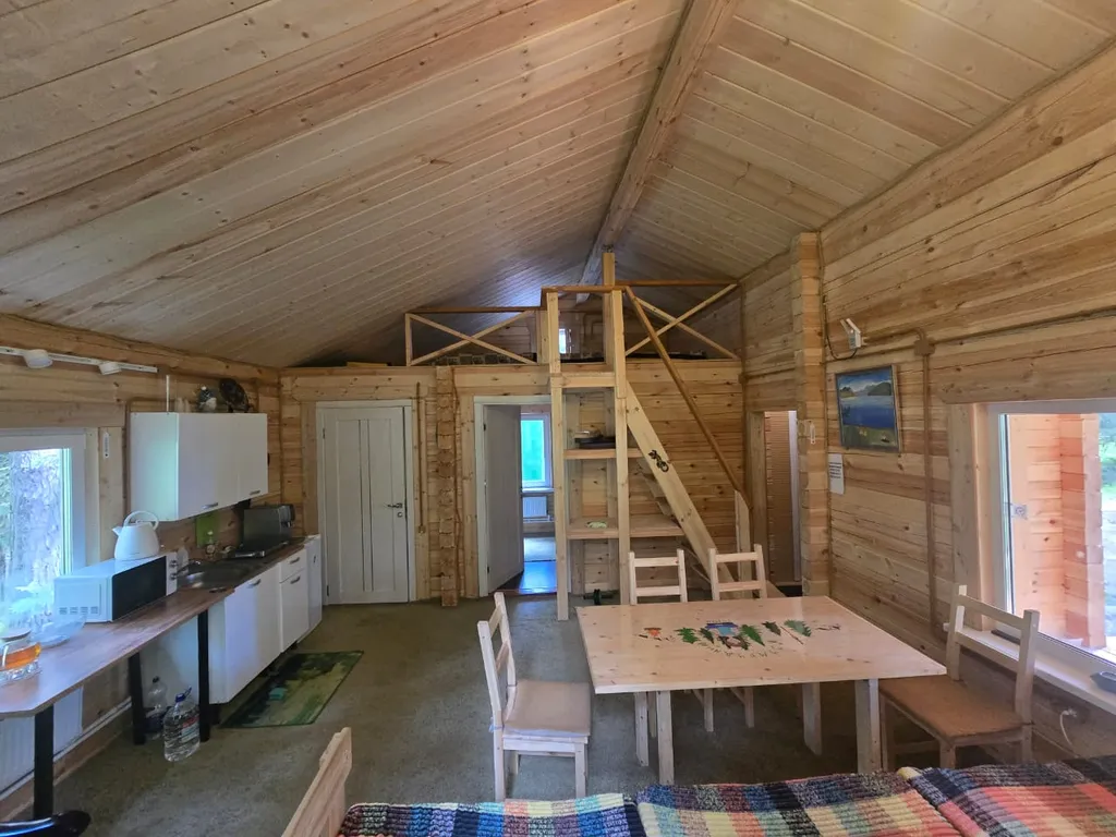 Дом в глухом лесу у реки до 6-ти человек