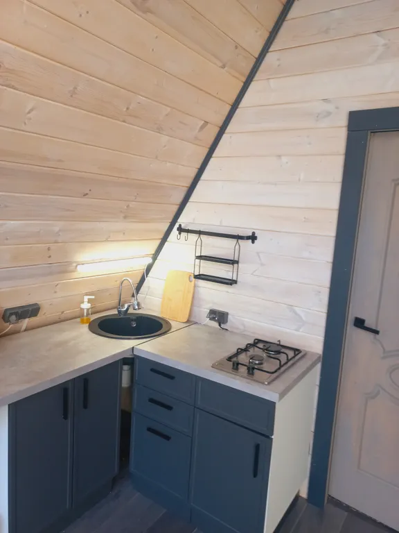 Дом А-фрейм с видом на лес