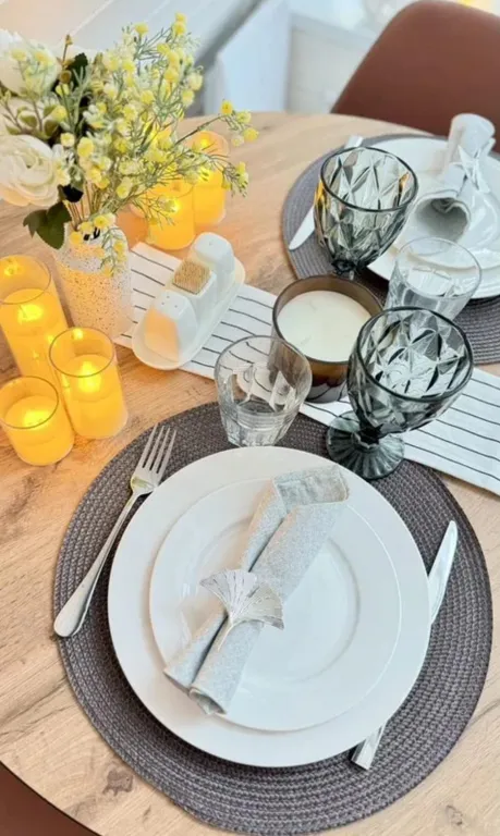 Дом в окружении леса с чаном и баней на территории