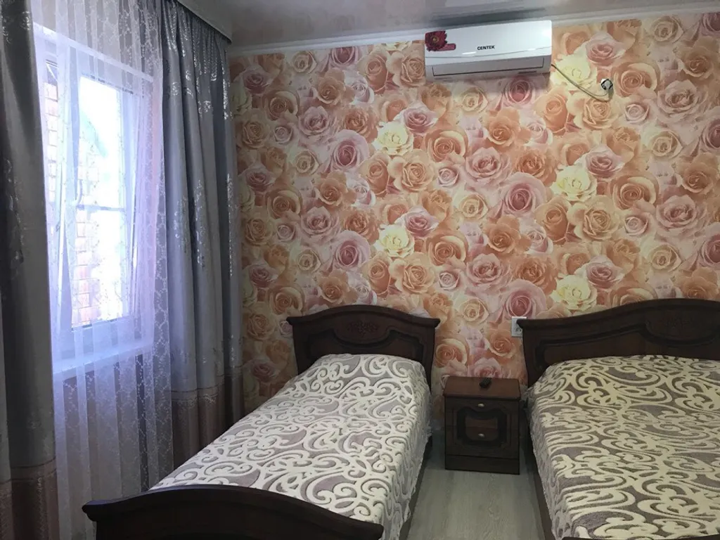 Квартира Гостевой дом Бриз 3 — аренда посуточно в Голубицкая