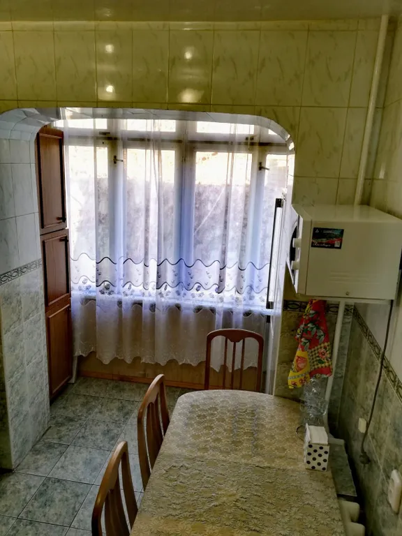 Квартира в центре с балконом в стиле кантри