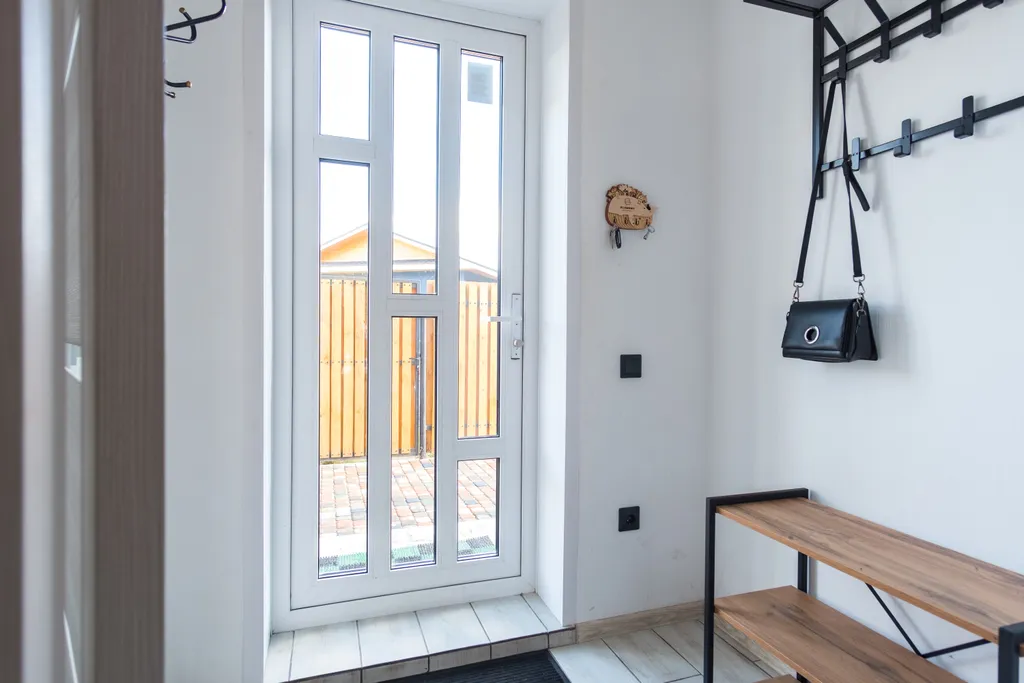 Дом с баней с выходом в лес