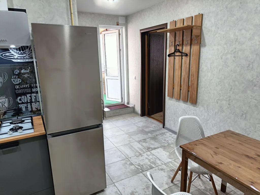 Коттедж Коттедж Этаж двухкомнатный в центре — Геленджик