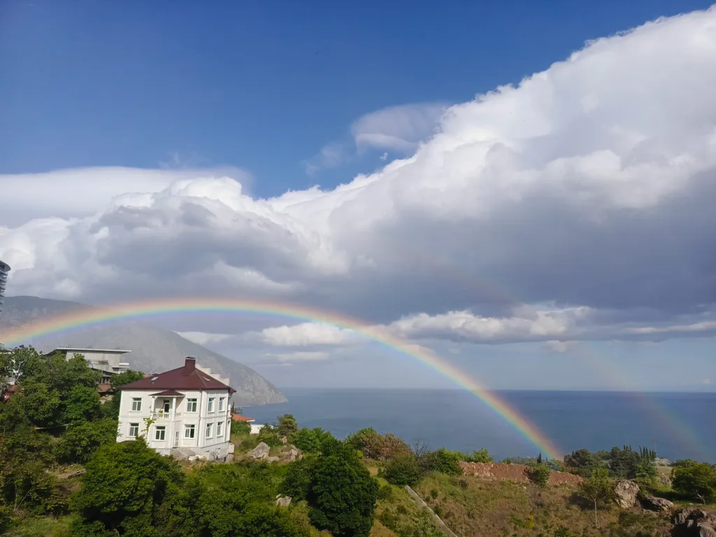 Комната в квартире с видом на море, кондиционер, дом новый