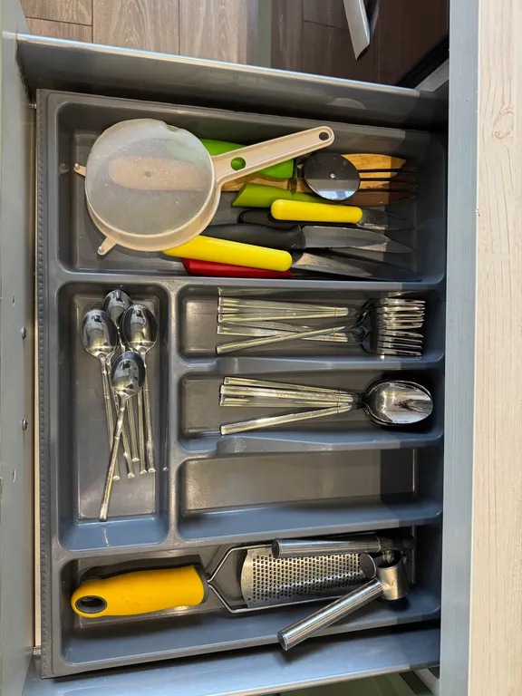 Рады видеть вас в нашей уютной , светлой квартире в Изумрудных Холмах