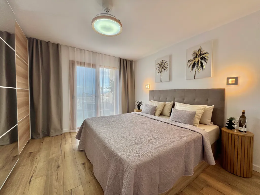 PaulMarie Apartment Lounge Cristina